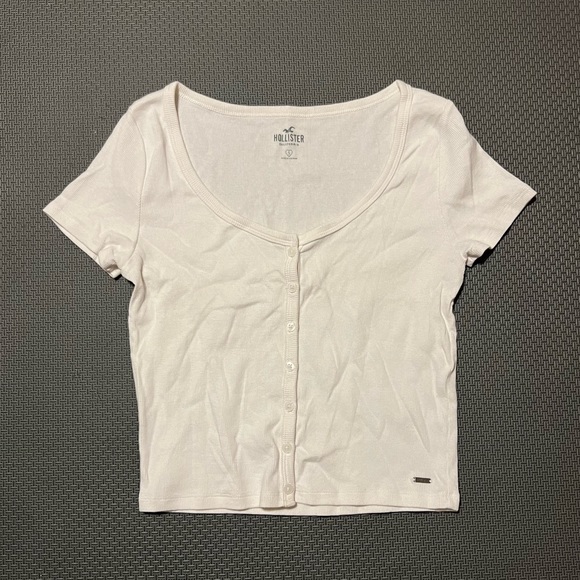Hollister Button Up Crop Top - Picture 1 of 4